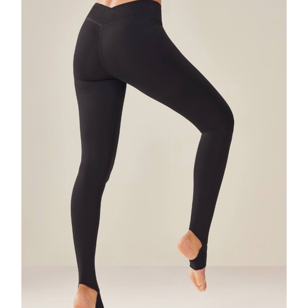 NWT Fabletics Stirrup Leggings